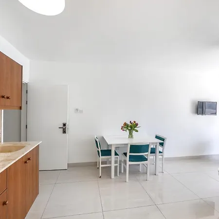 Mia Apartment