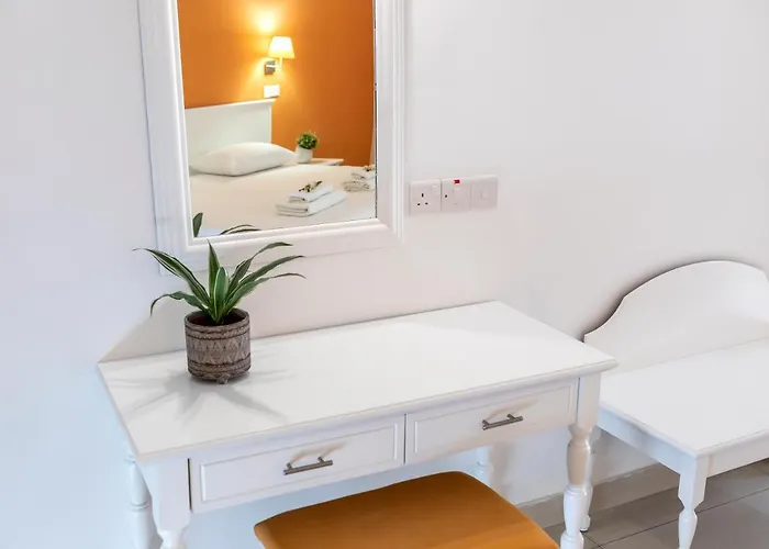 Mia Appartement Ayía Nápa